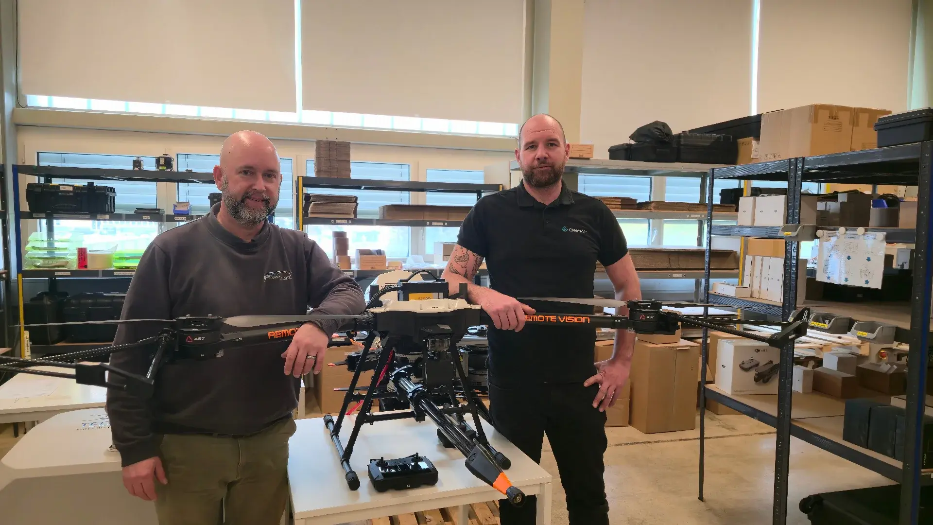 Solarreinigung mit Drohnen – ein innovativer Schritt in die Zukunft - Featured Article